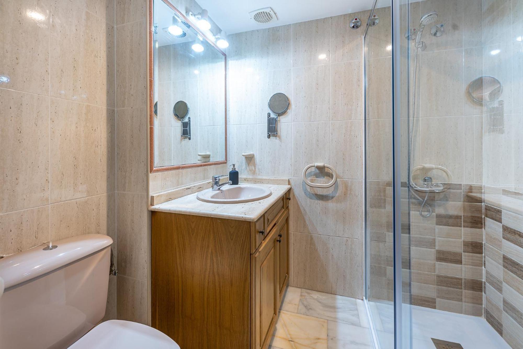 797 Holiday Rentals - Piso Para 3 En La Carihuela Con Piscina Торремолинос Экстерьер фото