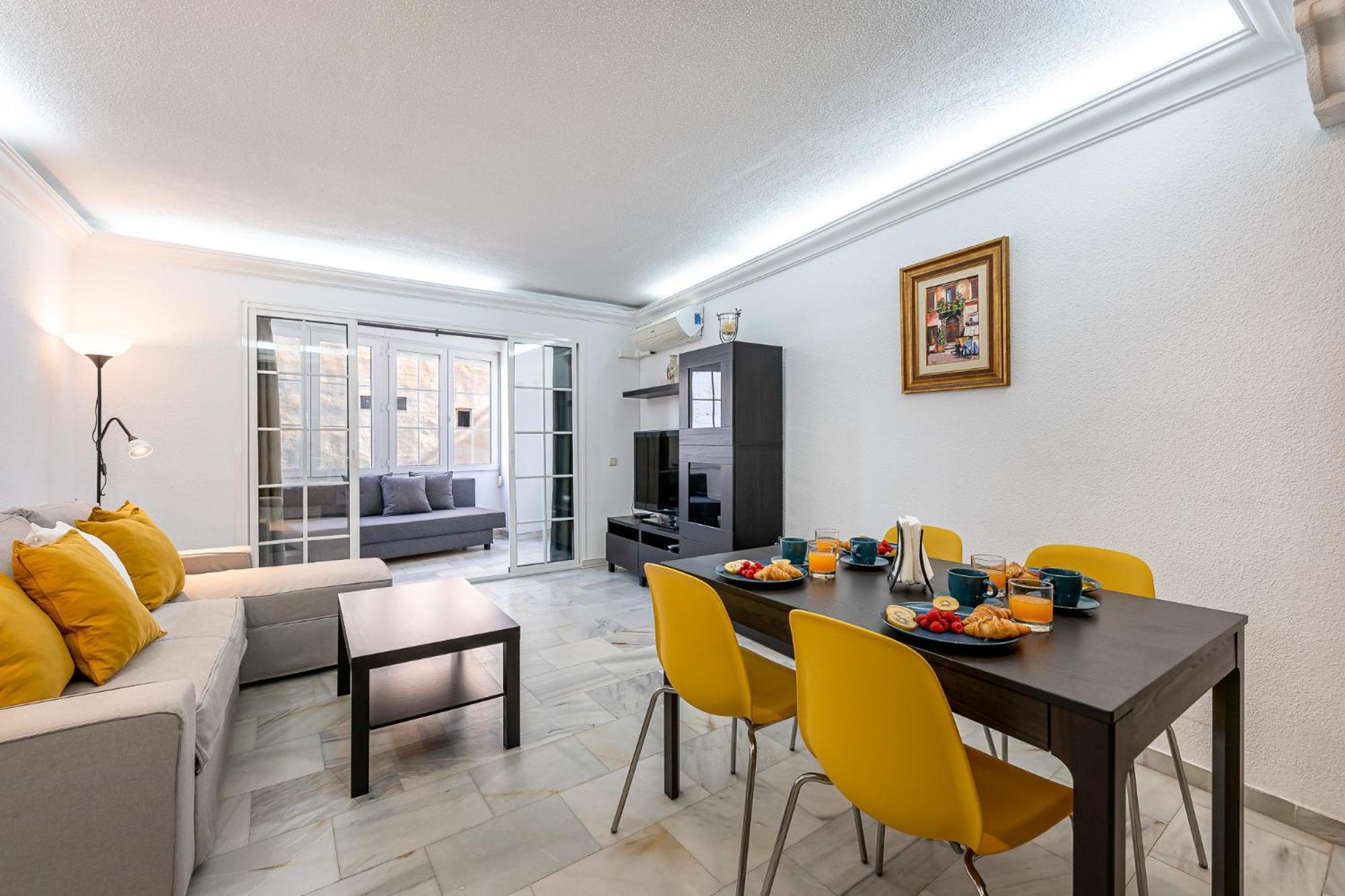 797 Holiday Rentals - Piso Para 3 En La Carihuela Con Piscina Торремолинос Экстерьер фото